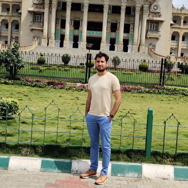   Rahul Mandiya